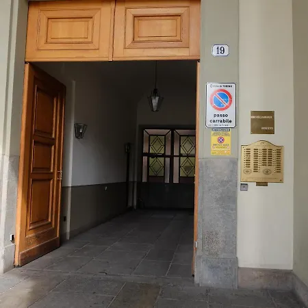 Piazza Vittorio Veneto, Casa Alma